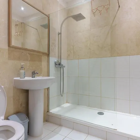 2 Bedroom Apartment In Central London Exterior photo